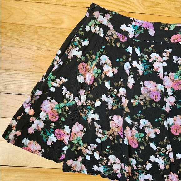 Decree floral skater skirt - Picture 7 of 8
